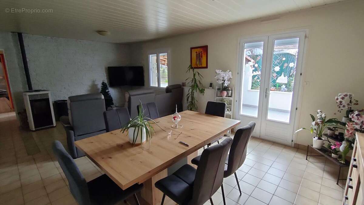 Maison à LA VERRIE