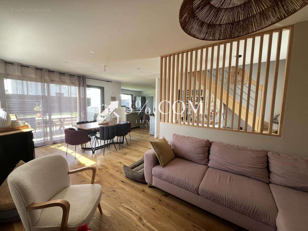 Maison à SAINT-LYPHARD