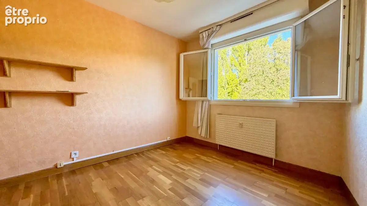 Boulevard Robert Schuman - Appartement T3 avec balcon - photo 8
