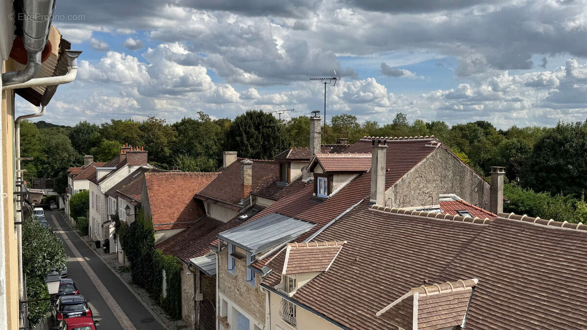 Maison à SAINT-NOM-LA-BRETECHE