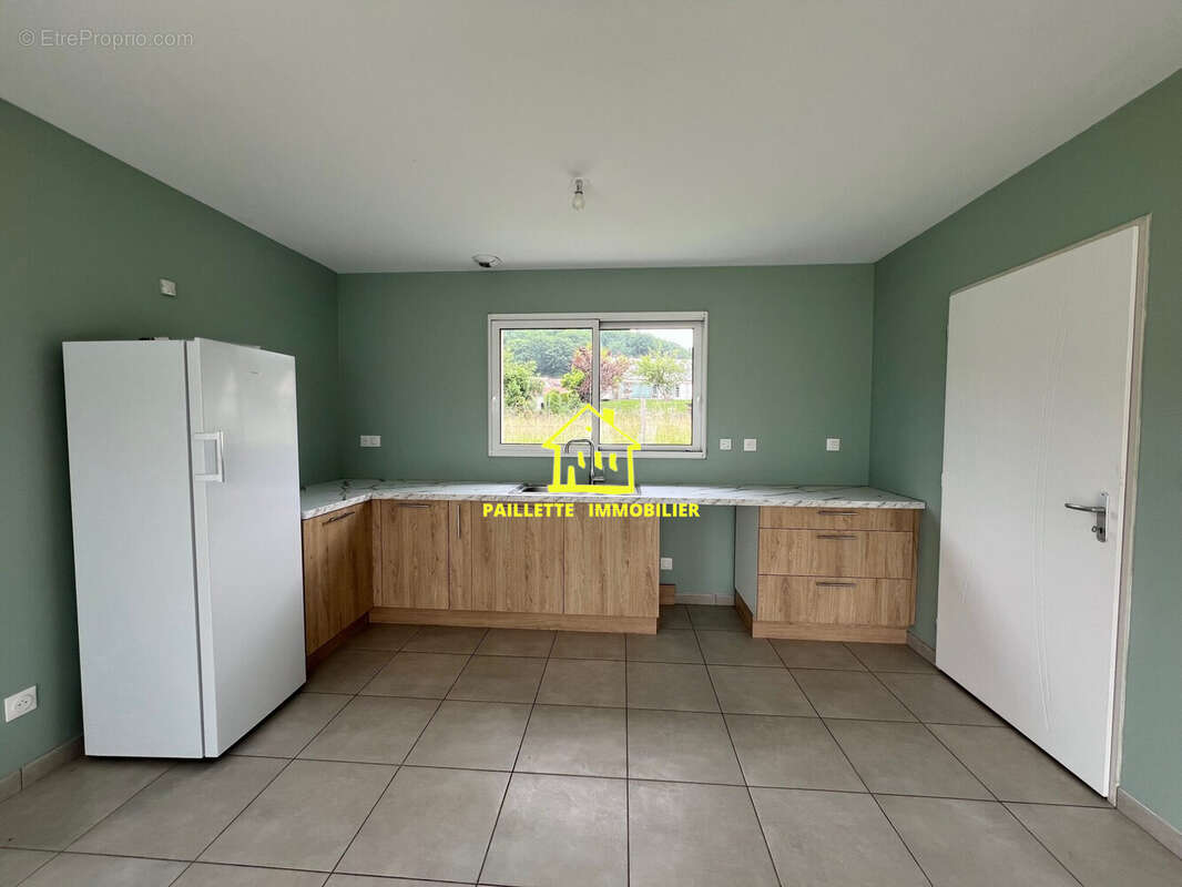 Maison à GRUCHET-LE-VALASSE