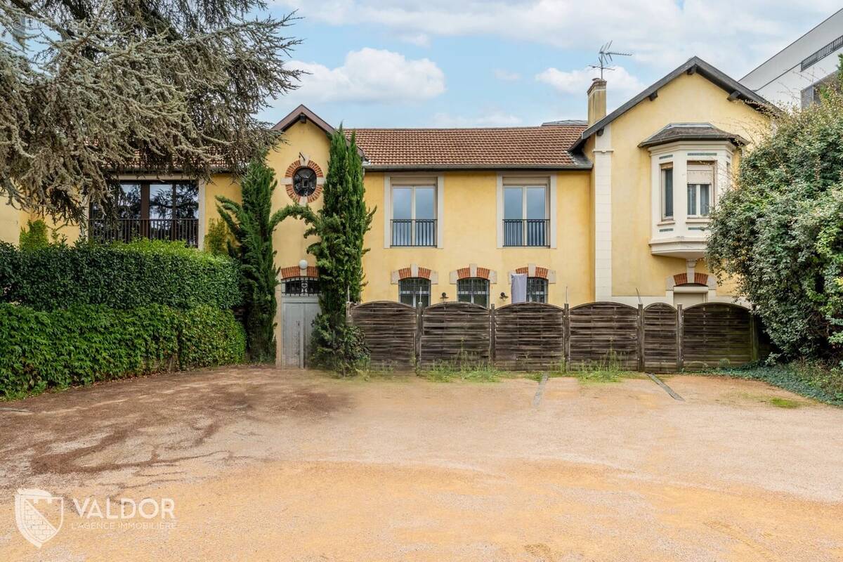 Appartement à VILLEFRANCHE-SUR-SAONE