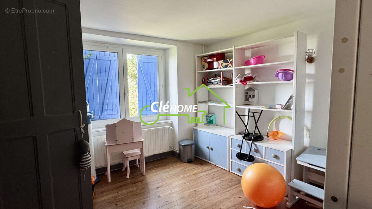 Maison à SAINT-CLEMENT-LES-PLACES