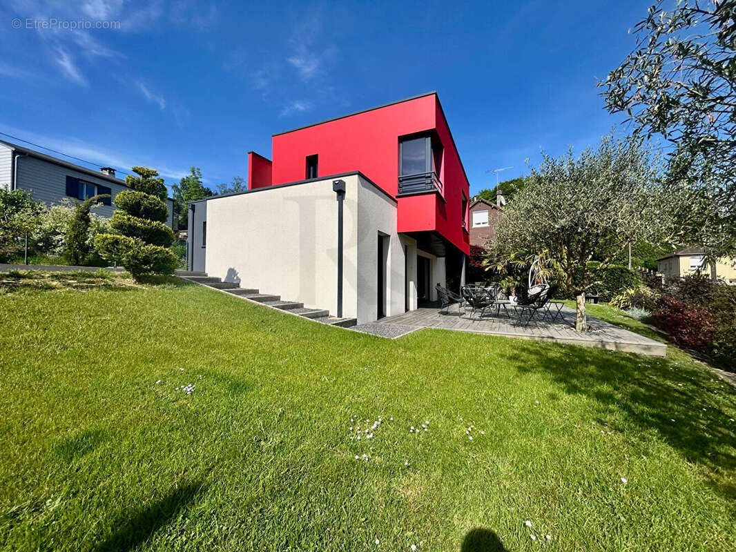 Maison à SAINT-GEORGES-DES-GROSEILLERS