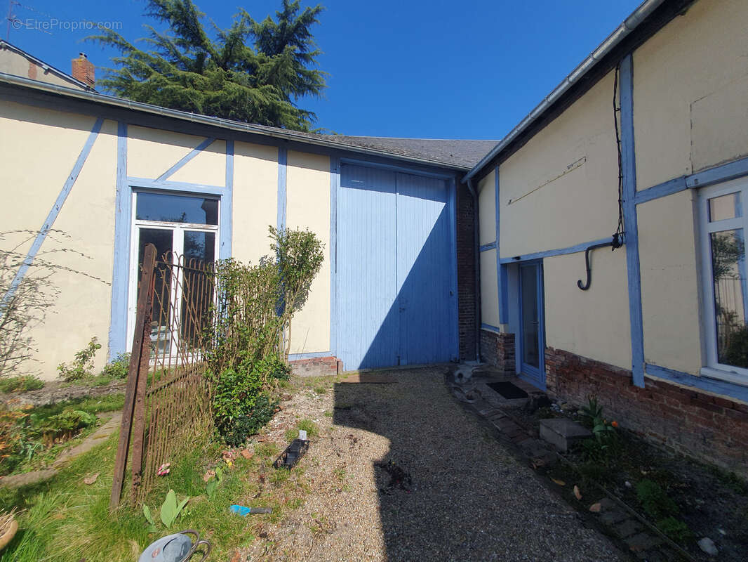 Maison à CORMEILLES