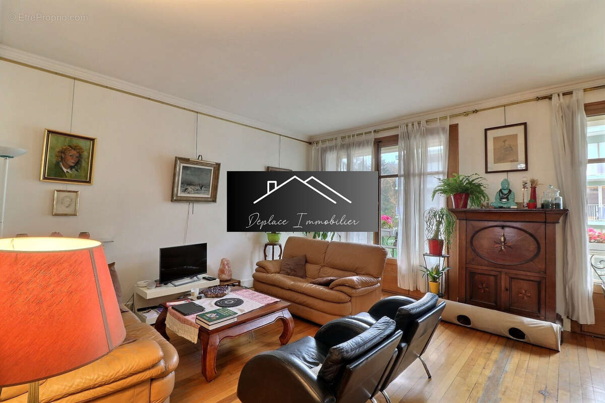 Appartement à EVIAN-LES-BAINS