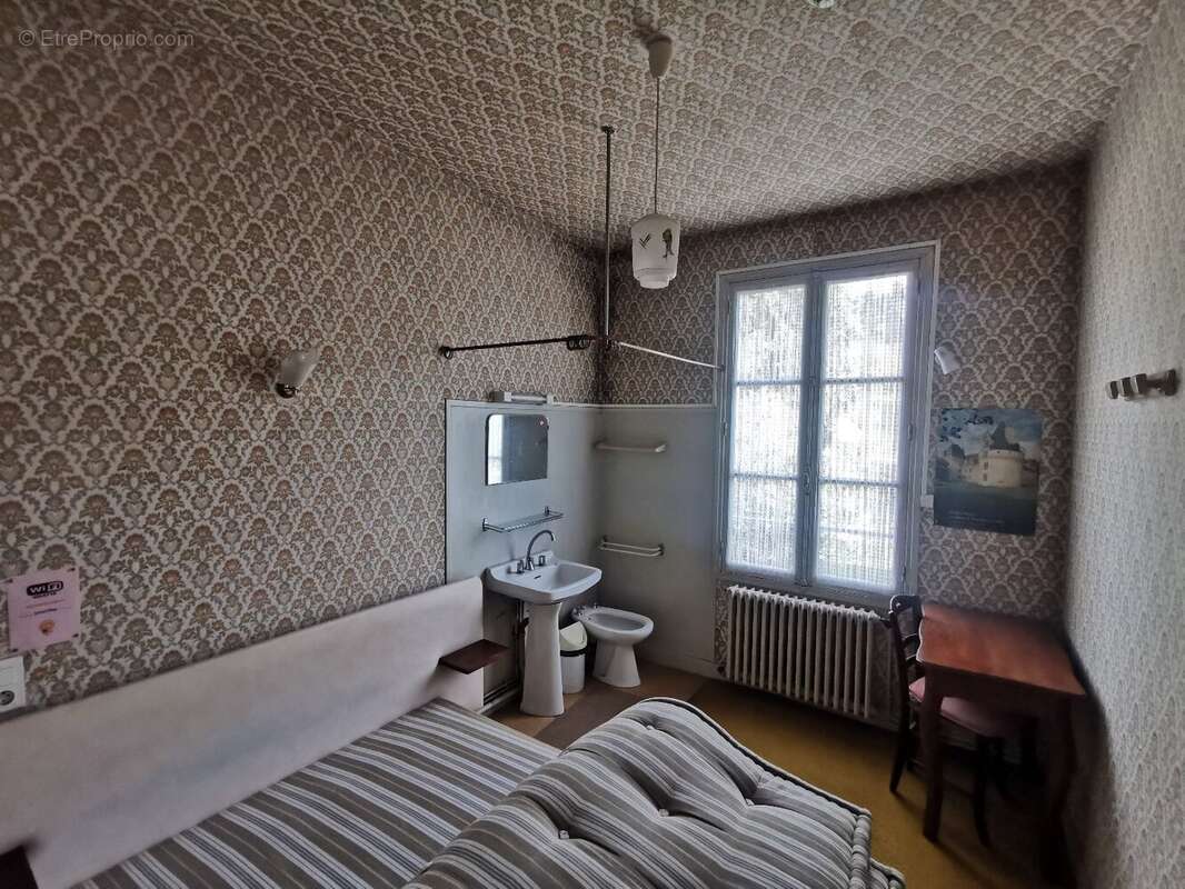 Ancienne auberge  fort potentiel - photo 14