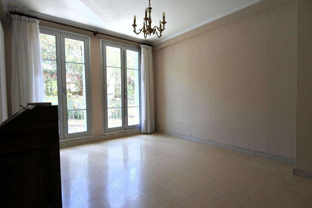 Appartement à MARSEILLE-12E