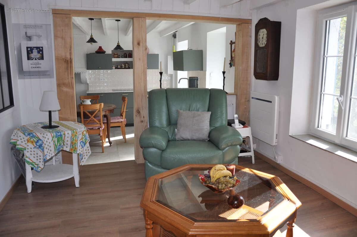 Maison à ARFEUILLES