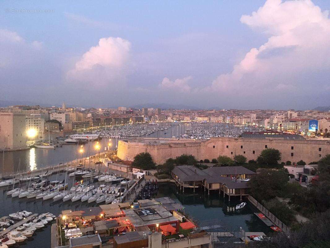 Commerce à MARSEILLE-8E