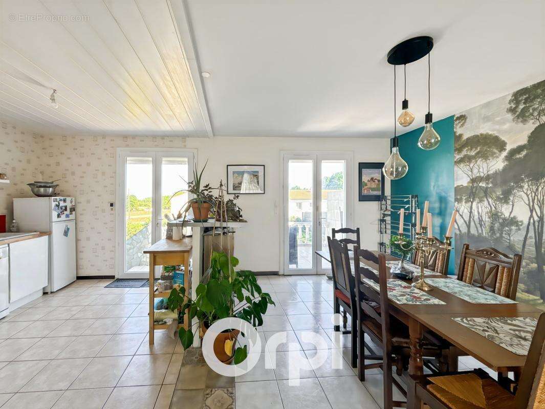 Maison familiale de 94 m² à Chantonnay - photo 5