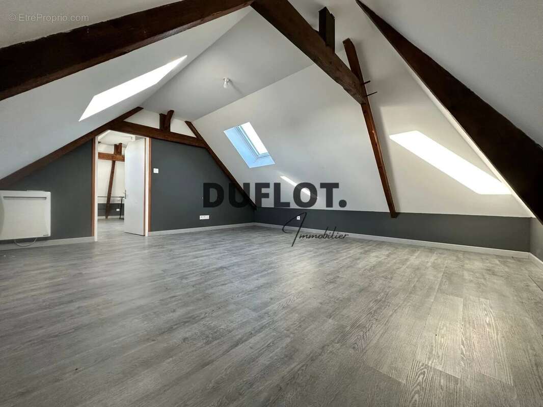 Maison à BEAURAINVILLE