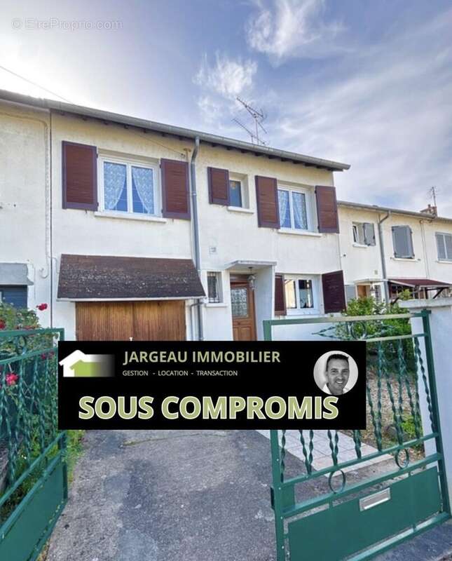 Maison 88 m² à Saint-Denis-De-L'hotel  - photo 1