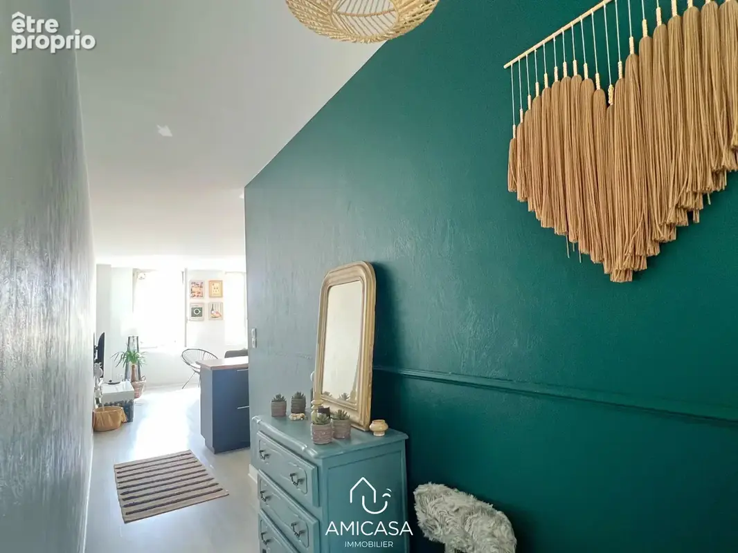 Niort (hyper centre face aux halls) - appartement t2 60m2 - photo 6