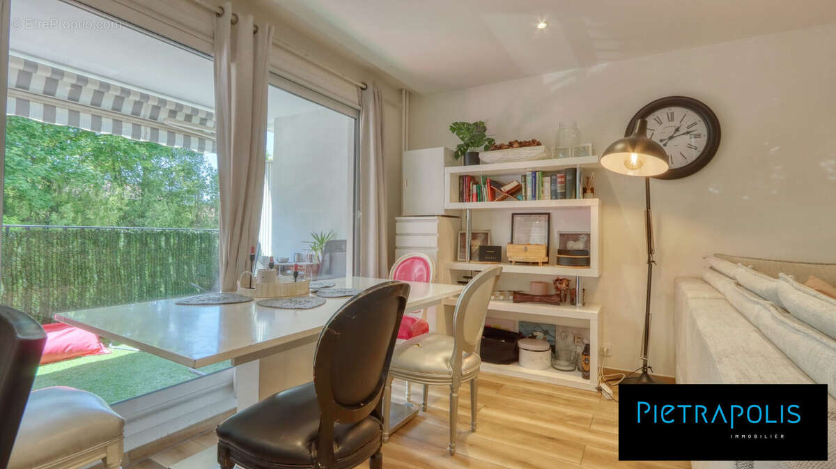 Appartement à SAINTE-FOY-LES-LYON