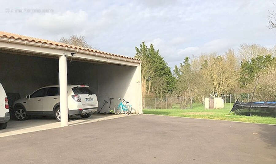 Maison à LA RONDE