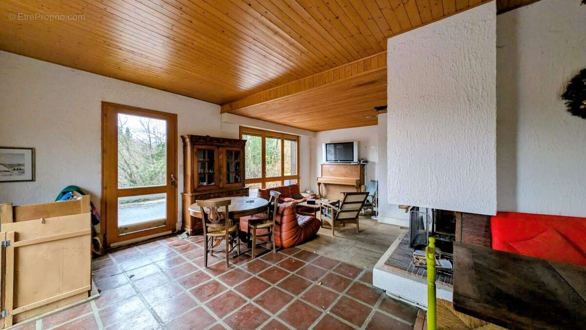 Maison à LES HOPITAUX-NEUFS