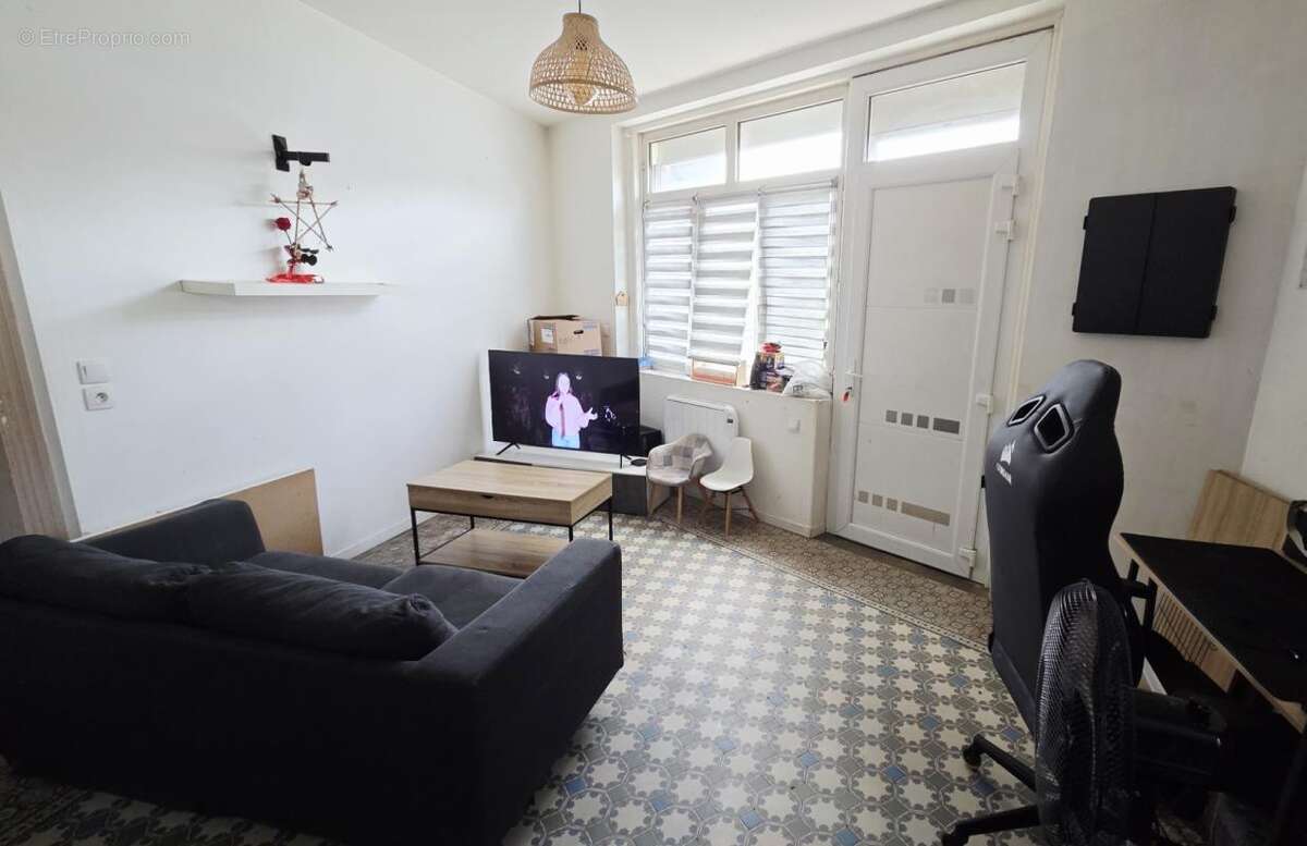 Maison 6 pièces / 84 m² / 135 000 EUR / BEAURAINS - photo 3