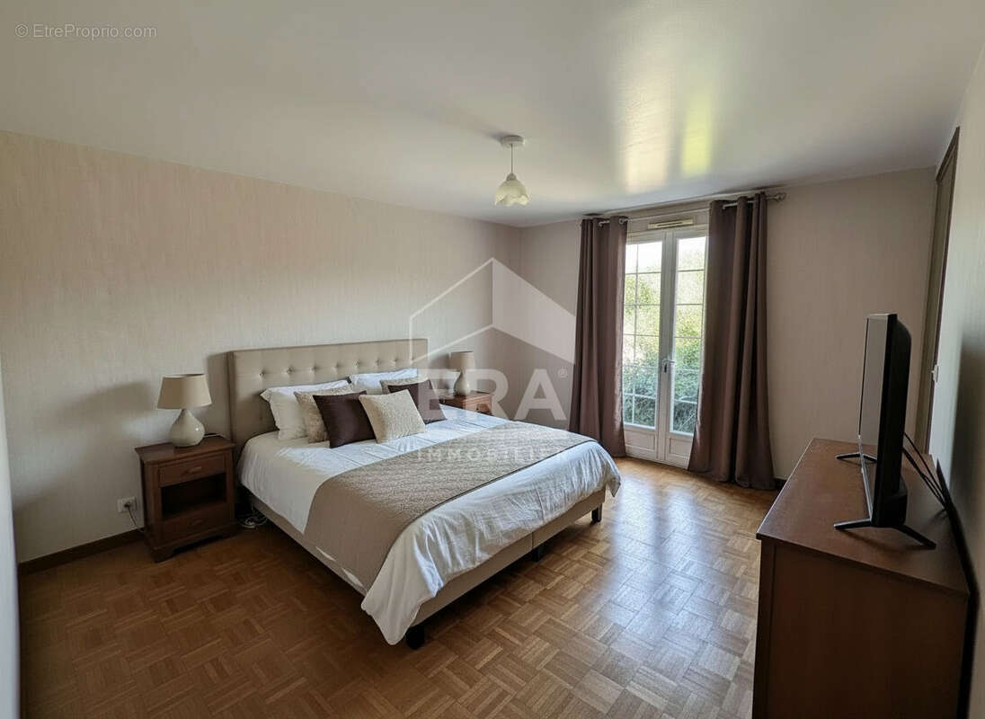 Maison à MONTPON-MENESTEROL