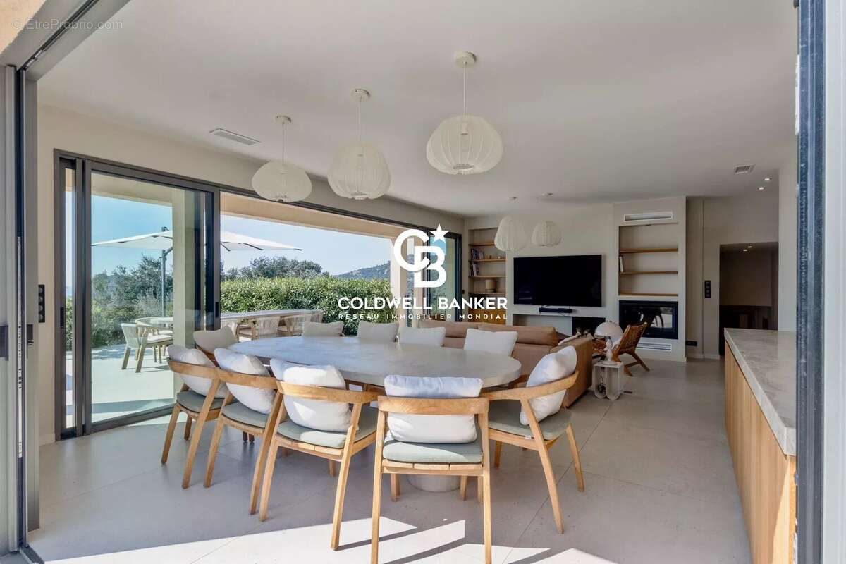 Maison à RAYOL-CANADEL-SUR-MER