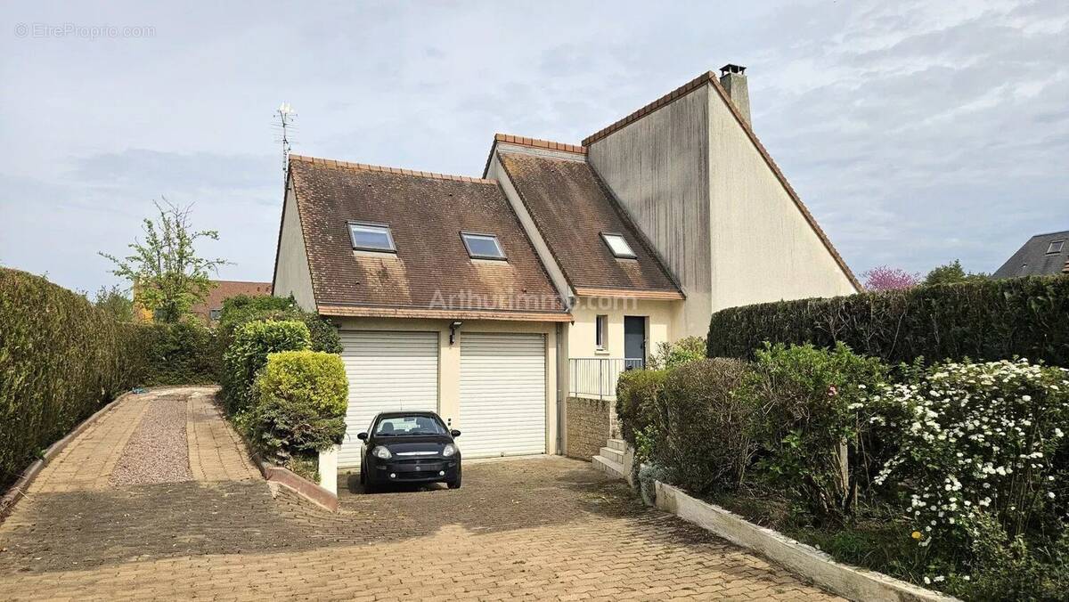 Maison à BENOUVILLE