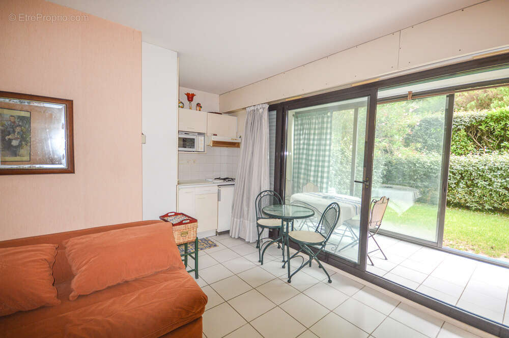 Appartement à CIBOURE