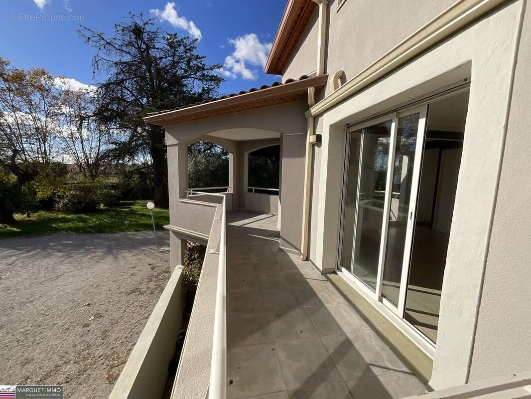 Appartement à BOUJAN-SUR-LIBRON