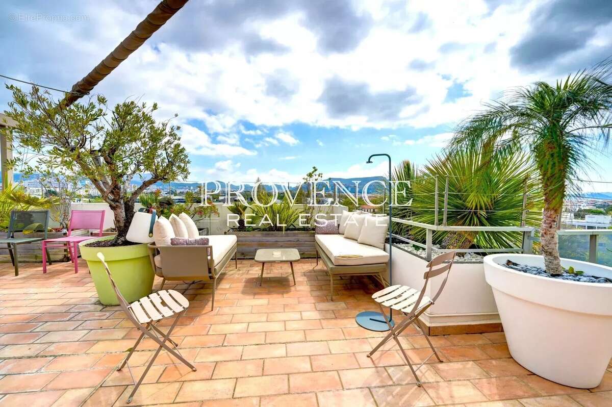 Appartement à MARSEILLE-8E