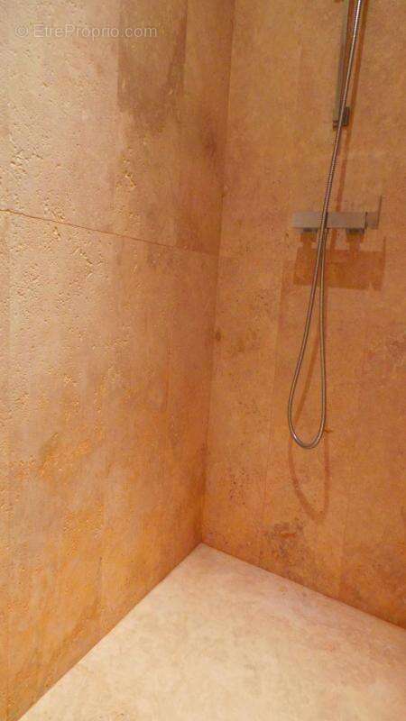 Appartement à LES ISSAMBRES