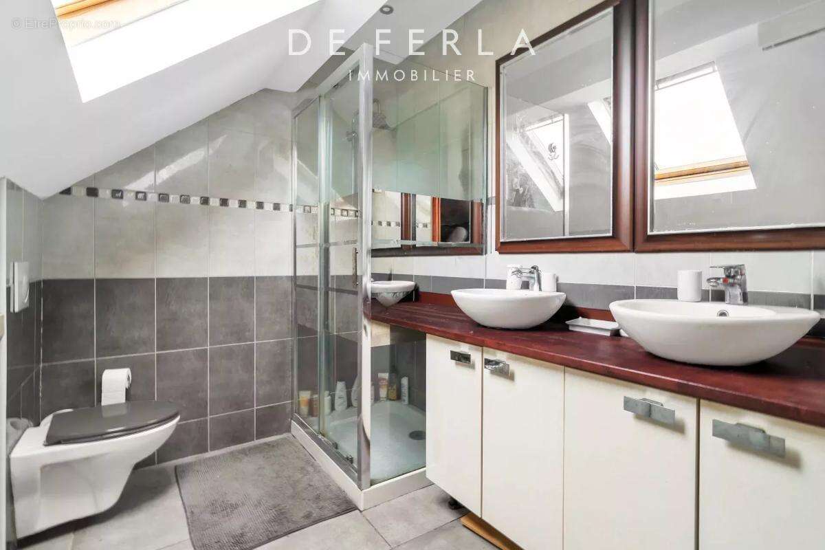 Maison à NEUILLY-SUR-MARNE