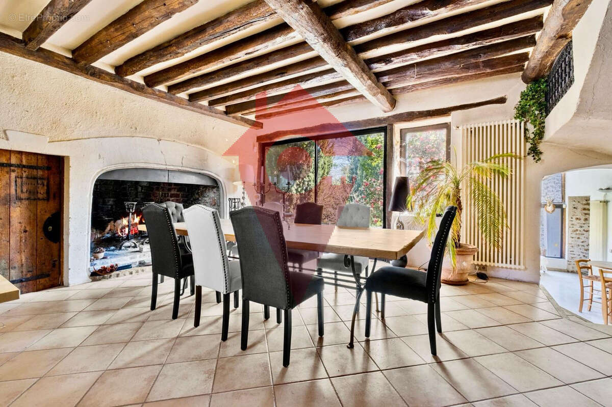 Maison à LES ALLUETS-LE-ROI