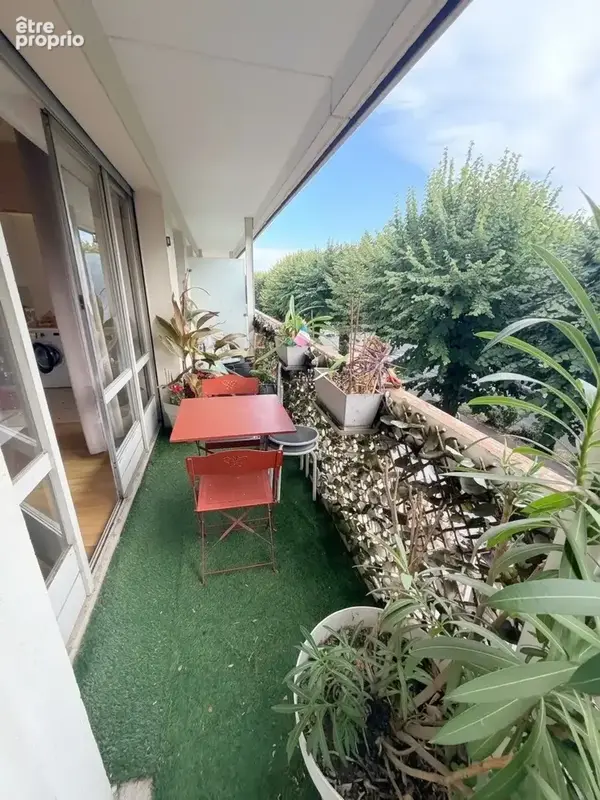 Reims Centre Ville - Appartement à Vendre avec Balcon, Parking en sous sol et cave - photo 2