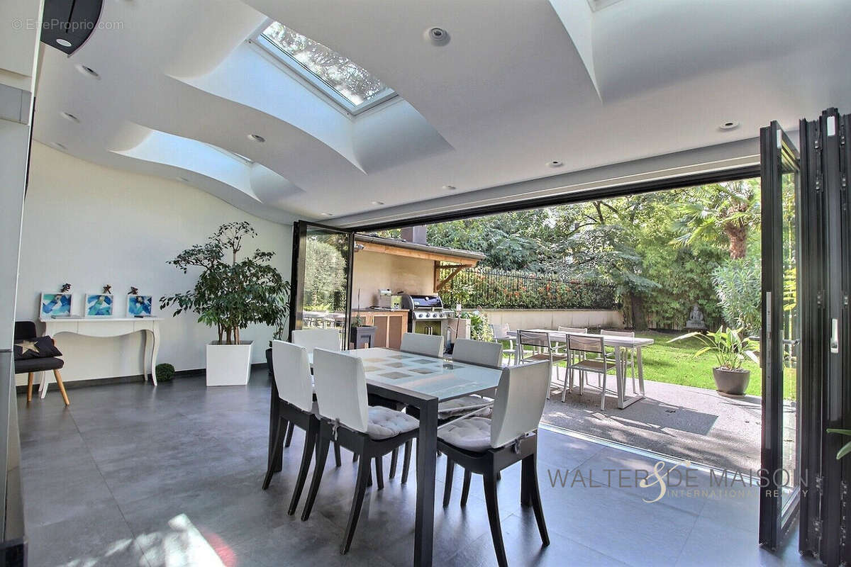 Maison à MAISONS-ALFORT