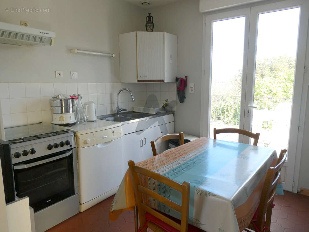 Maison à BESSENAY