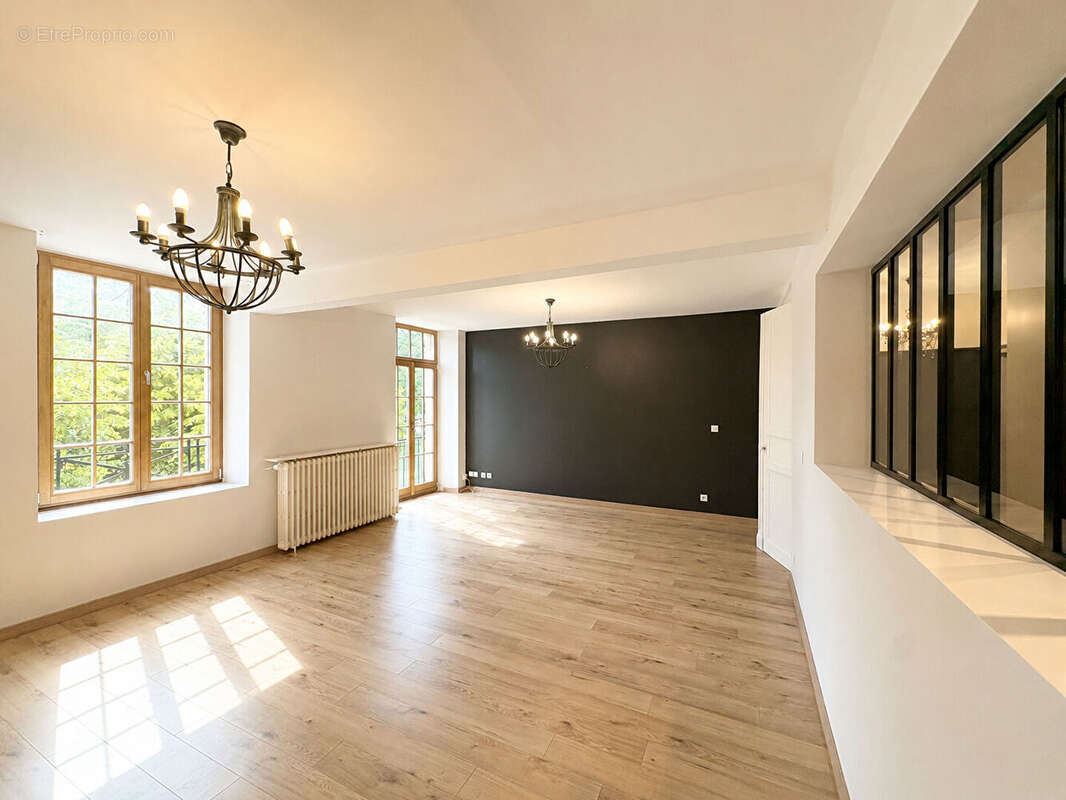 Appartement à CHARLEVILLE-MEZIERES