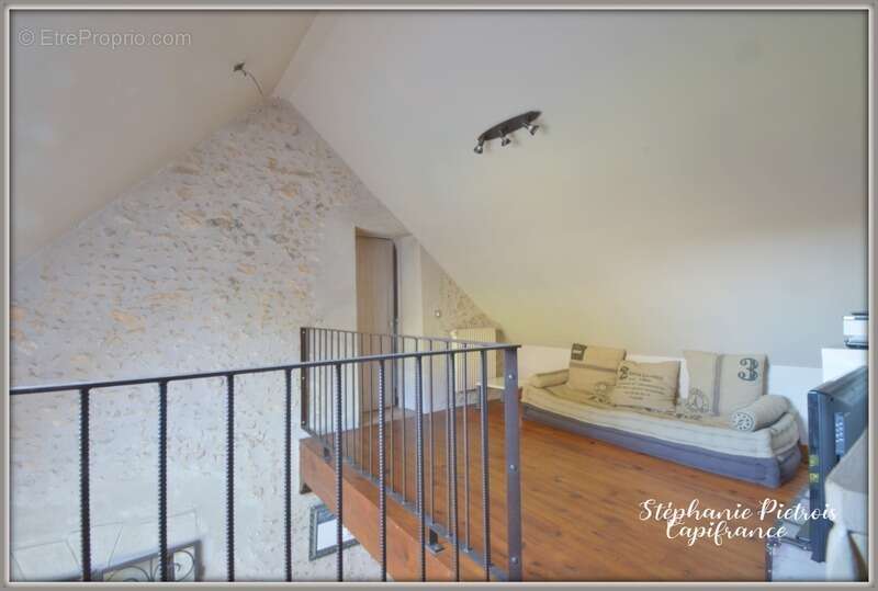 Maison à IVOY-LE-PRE