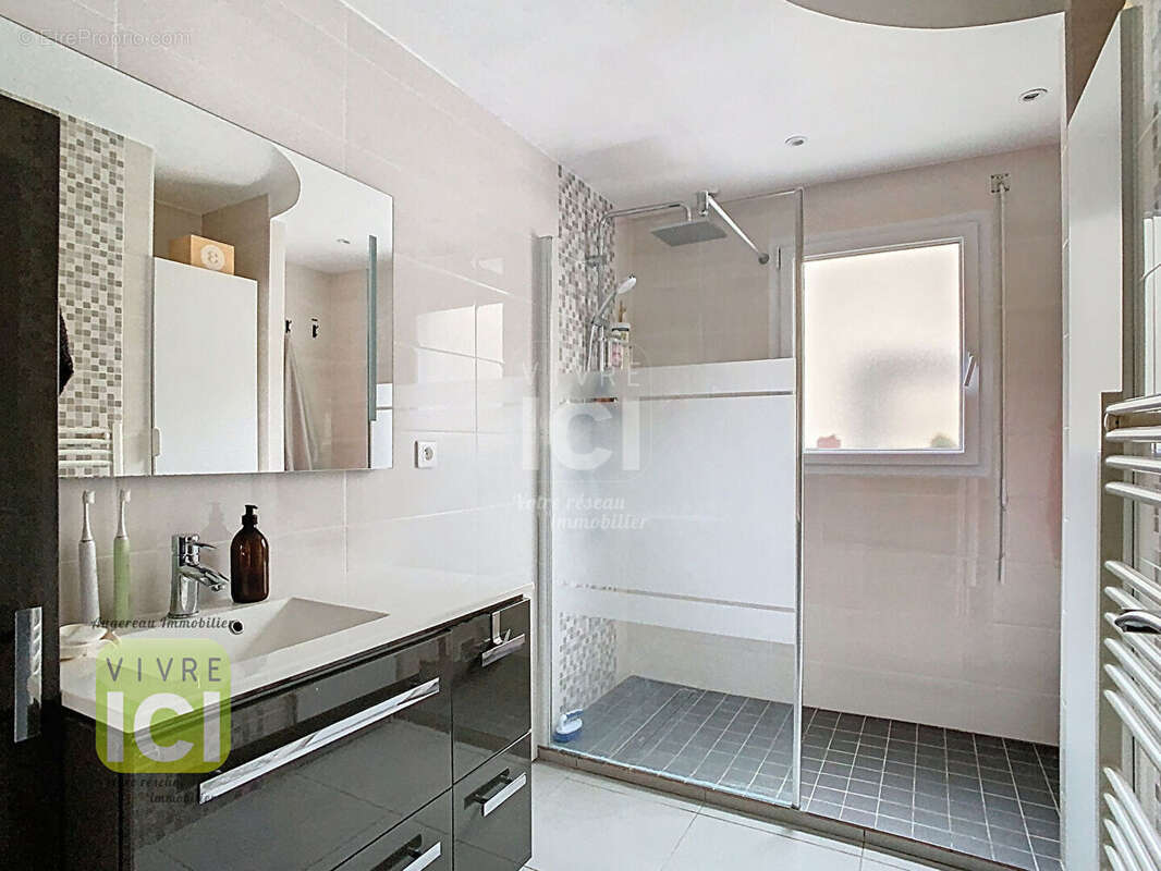 Maison à LA ROMAGNE