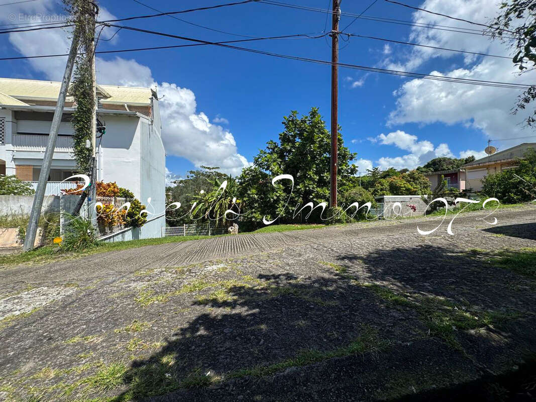 Terrain à SCHOELCHER