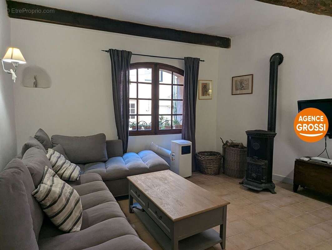 Maison 100 m² à Villecroze  - photo 4