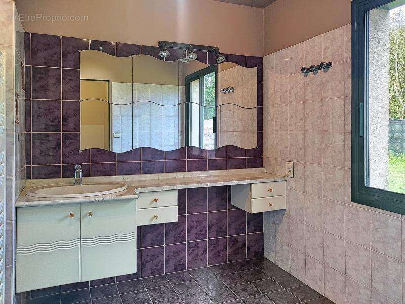 Maison à MOUSSEAUX-SUR-SEINE