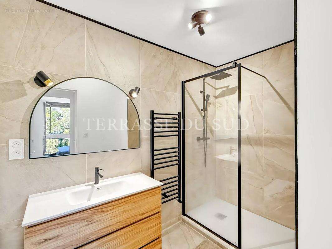 Appartement à MARSEILLE-12E