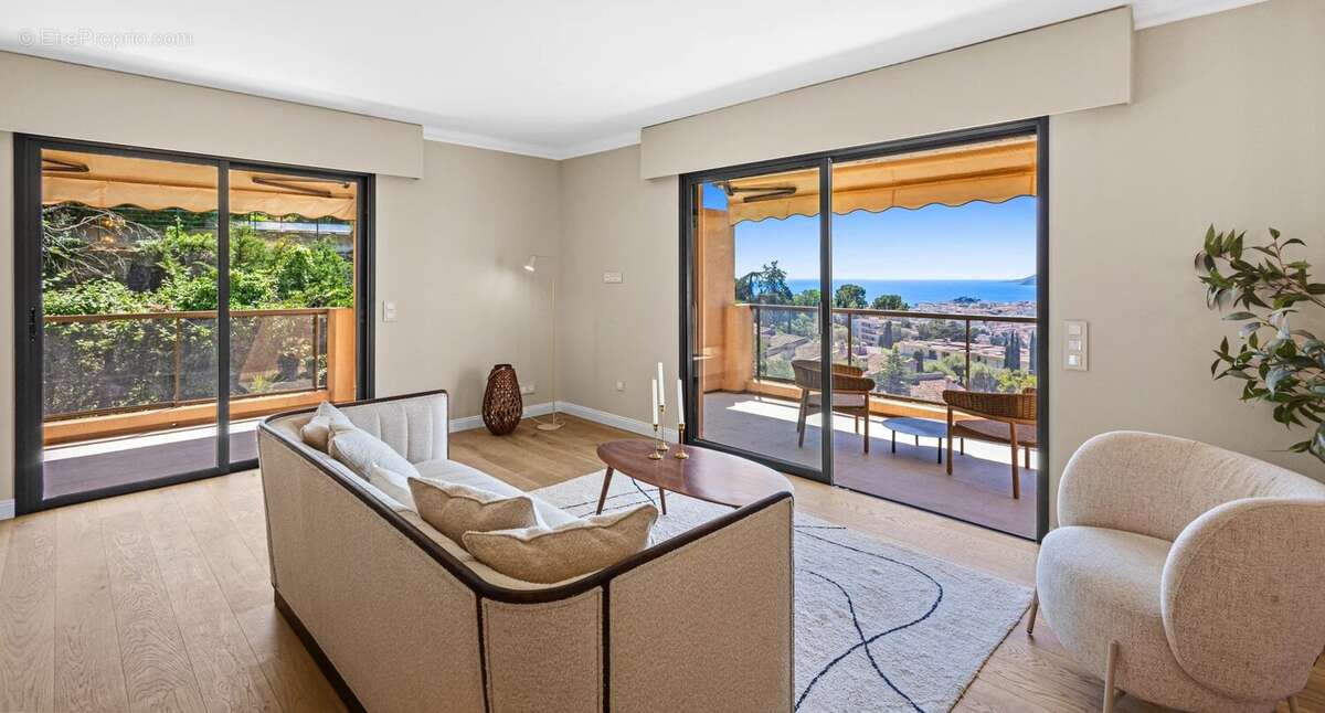 Appartement à LE CANNET