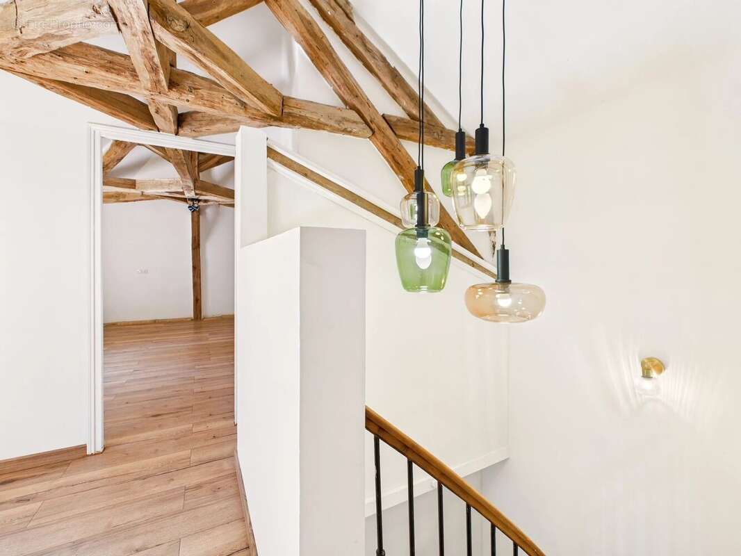 Maison à BEYNAC-ET-CAZENAC