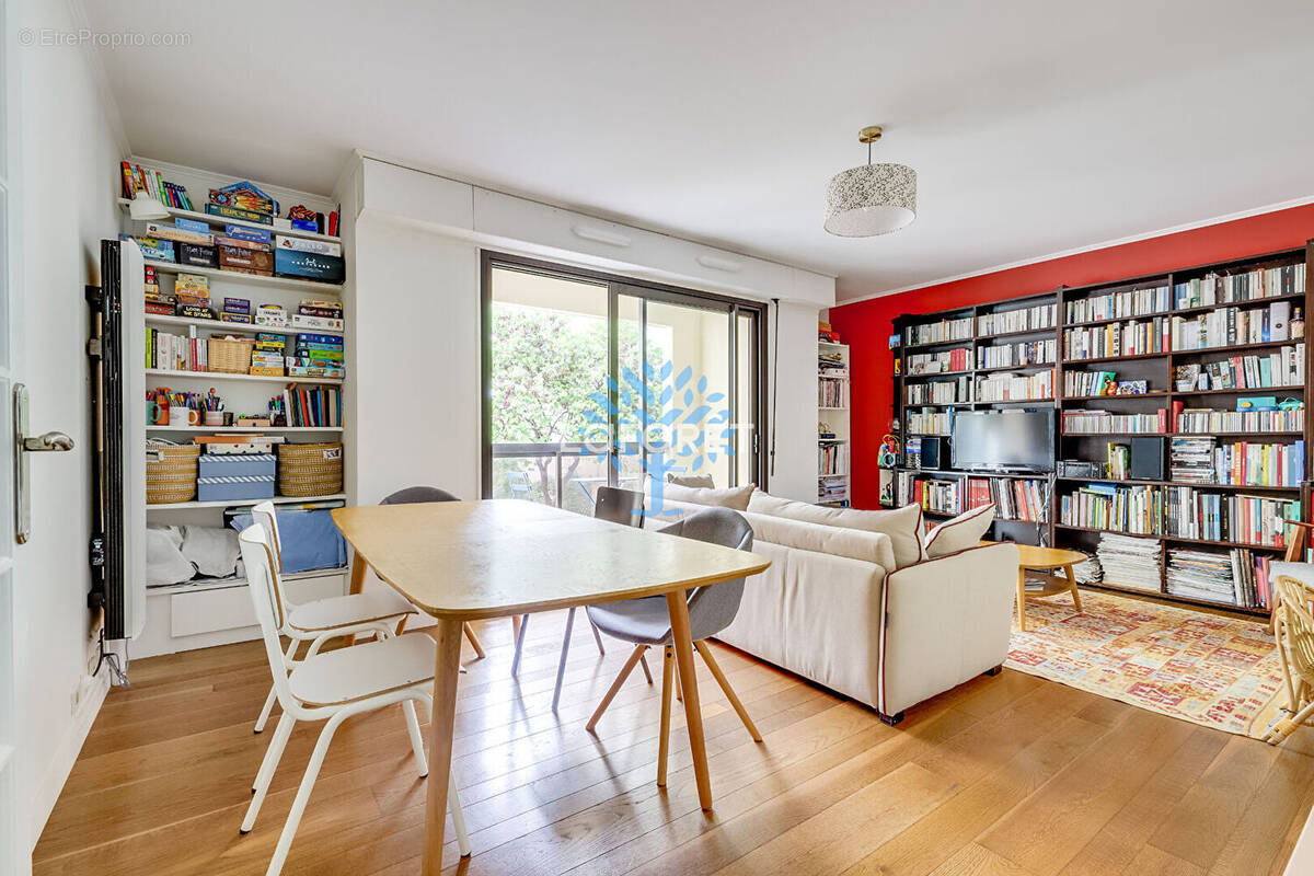 Appartement à PARIS-20E