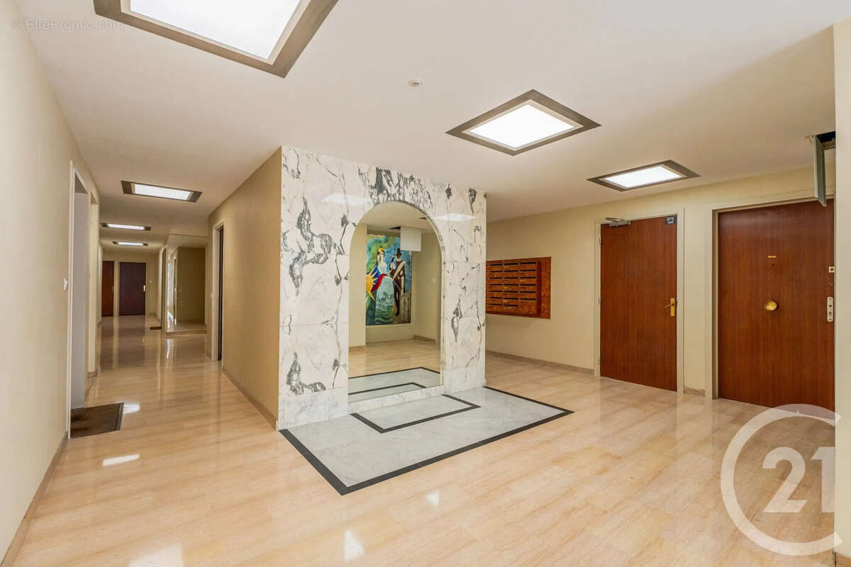 Appartement 85 m² à Nice  - photo 15