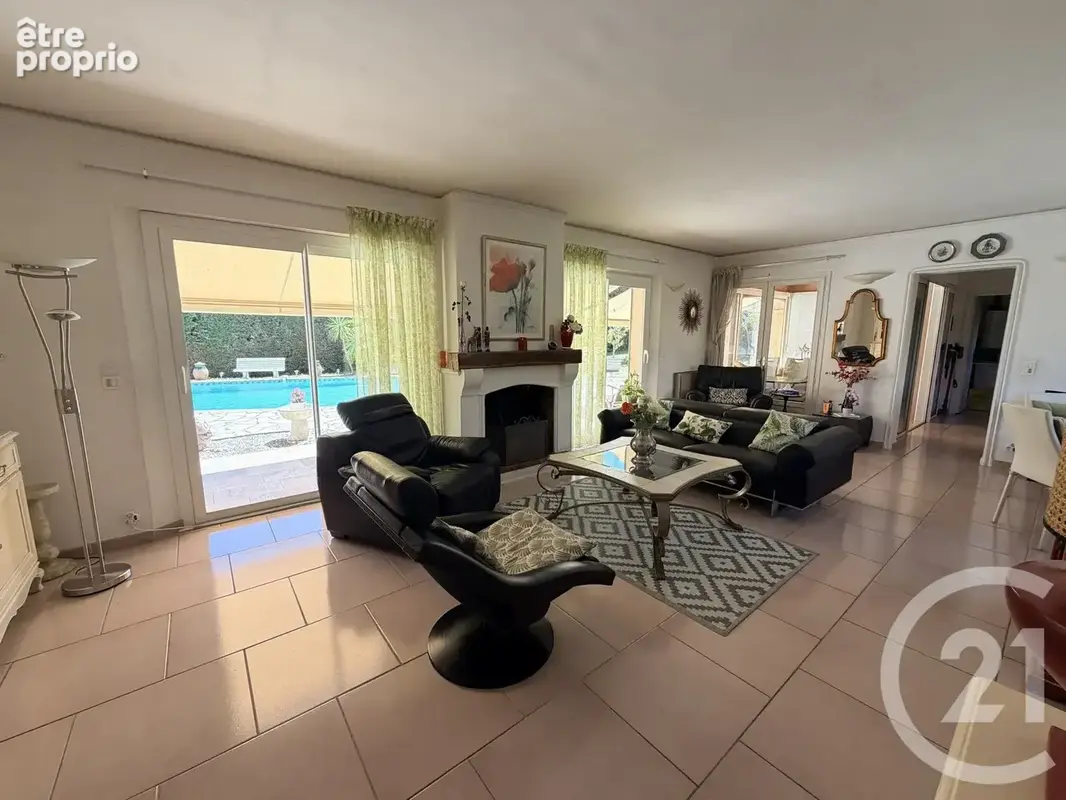 Maison 139 m² à Grasse  - photo 2