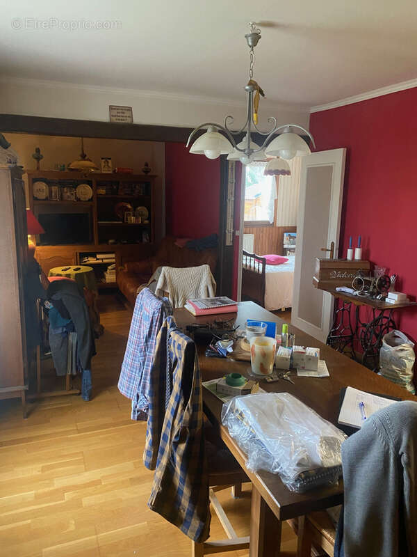 Maison à VAUX-LE-PENIL