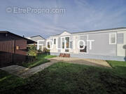 Maison à SAINT-PAIR-SUR-MER