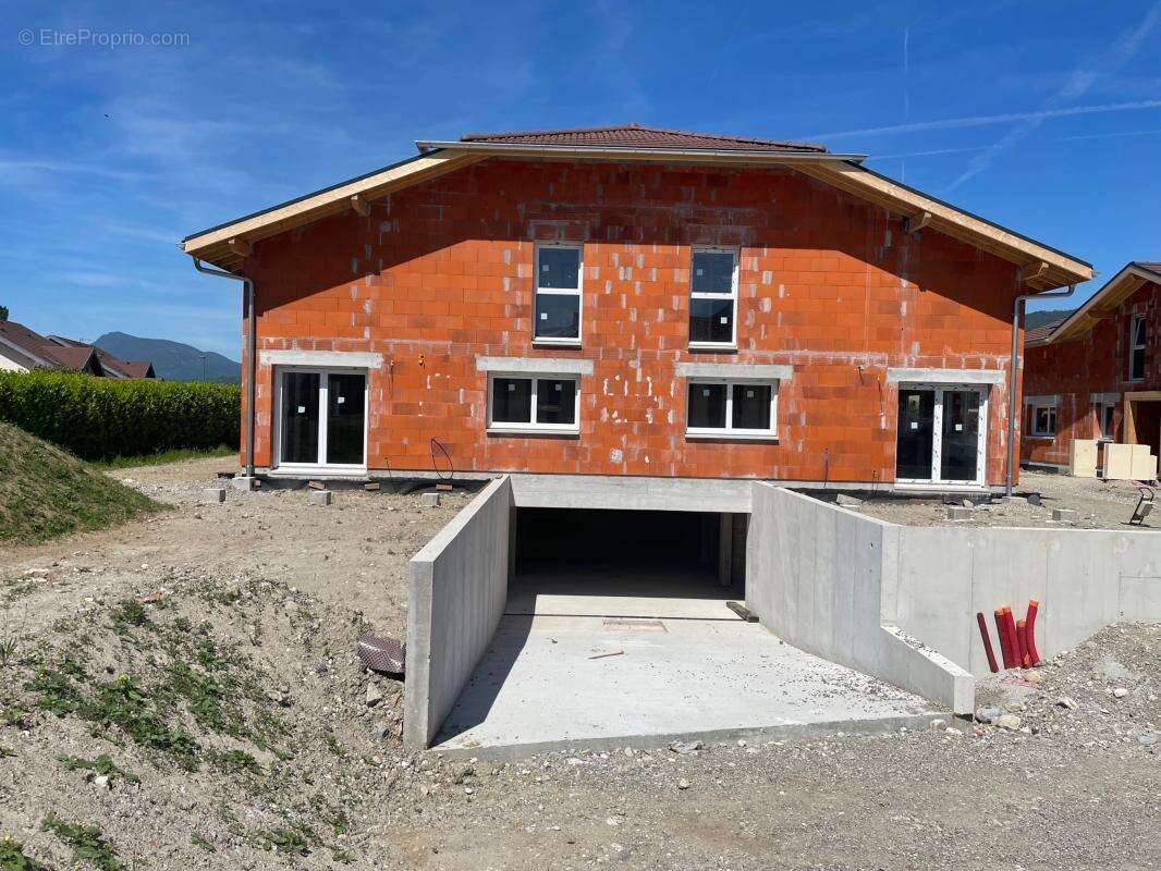 Appartement à AMANCY