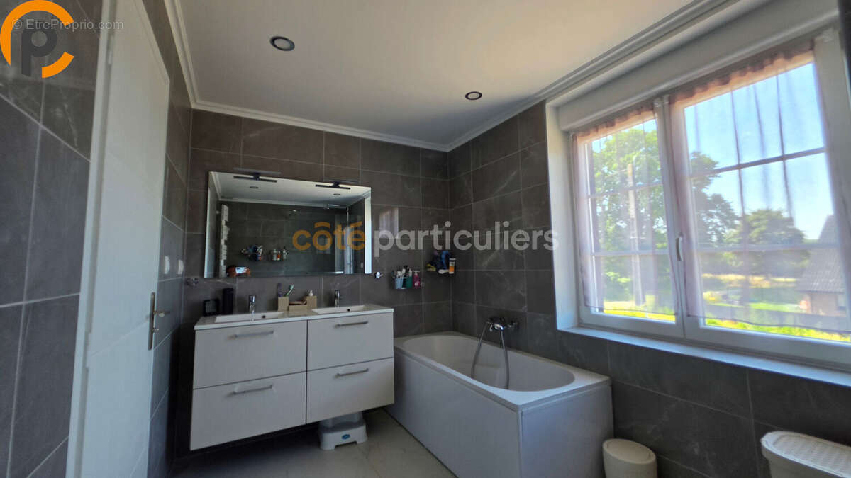 Maison Cysoing 8 pièce(s) 145 m² - photo 13